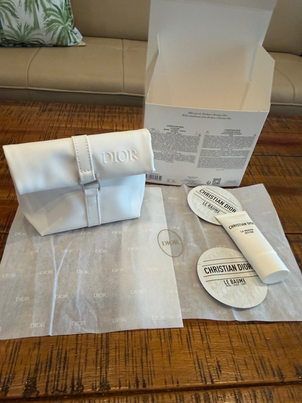 Dior White Cosmetic Pouch with Skincare Sample Set
